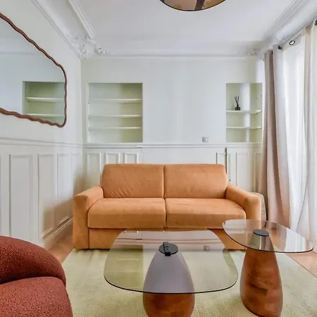 Tour 1 Renovated 1 Bed 75016 Passy *